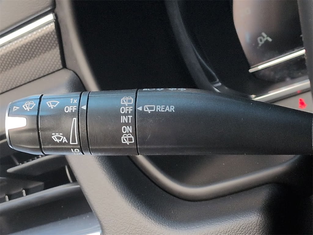 Thumbnail: 2022 Chevrolet Suburban - 32