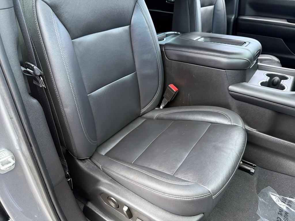 Thumbnail: 2021 Chevrolet Tahoe - 30