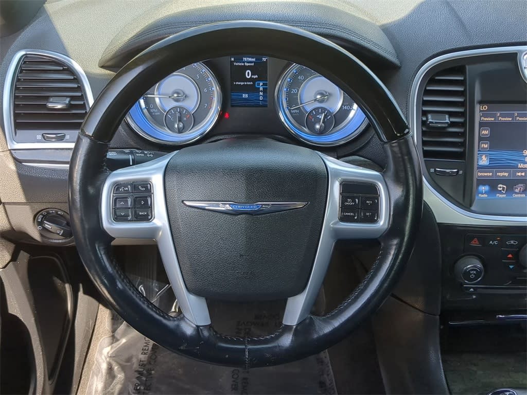 2014 Chrysler 300 C 13
