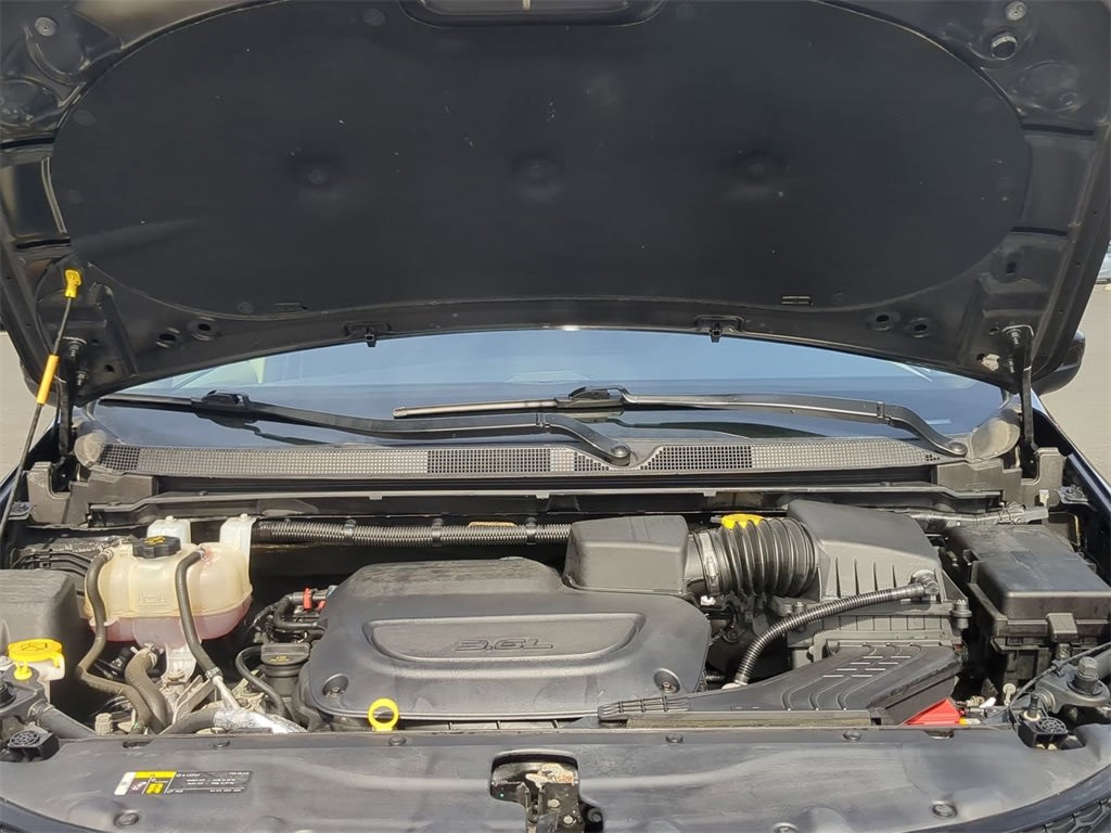 2020 Chrysler Voyager L 7