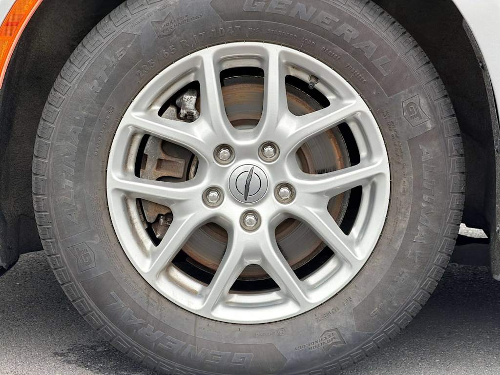 Thumbnail: 2021 Chrysler Voyager - 7