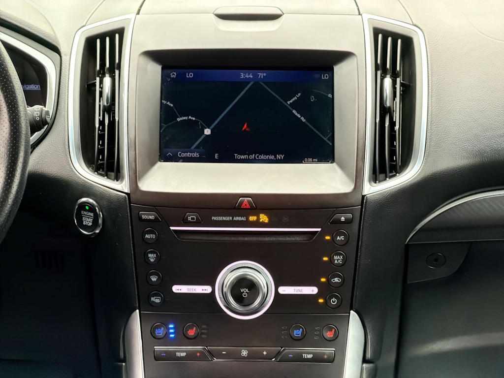 Thumbnail: 2019 Ford Edge - 15