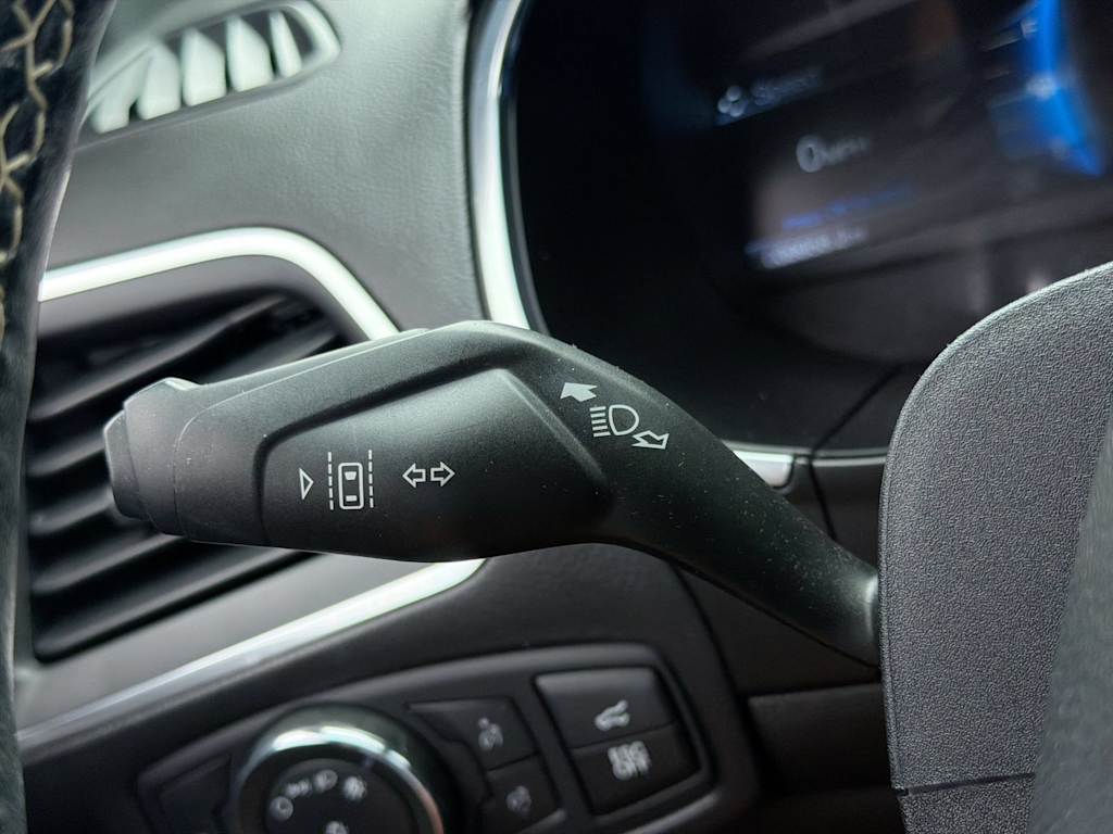 Thumbnail: 2019 Ford Edge - 33