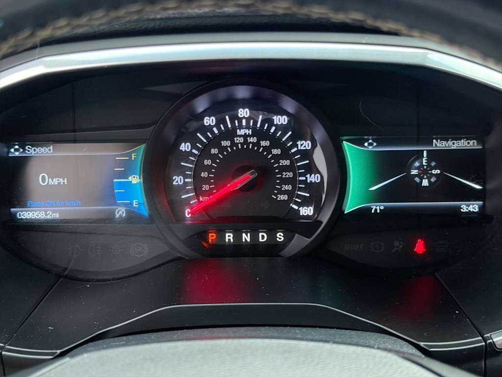 Thumbnail: 2019 Ford Edge - 17