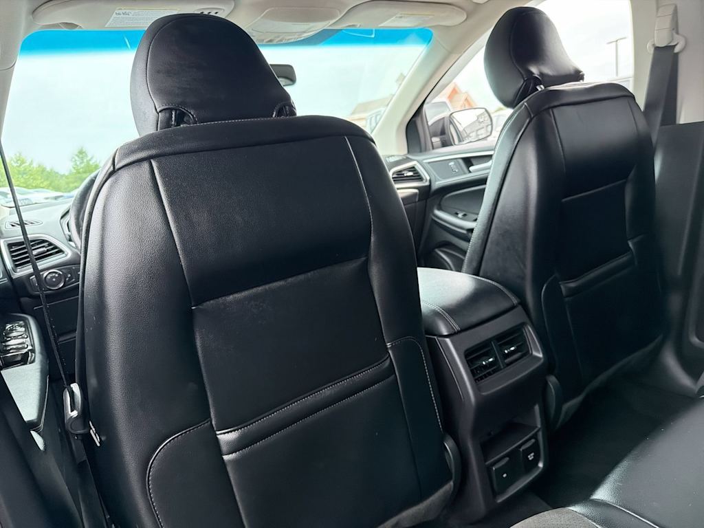 Thumbnail: 2018 Ford Edge - 27