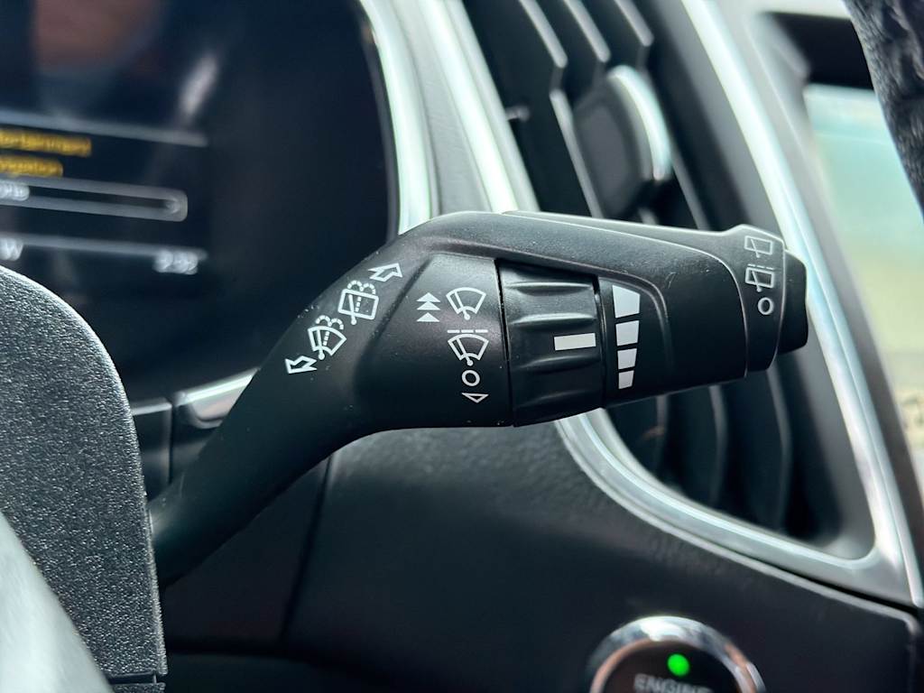 Thumbnail: 2018 Ford Edge - 15