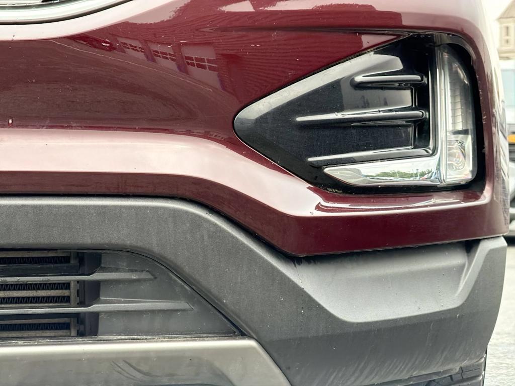 Thumbnail: 2020 Ford Edge - 25