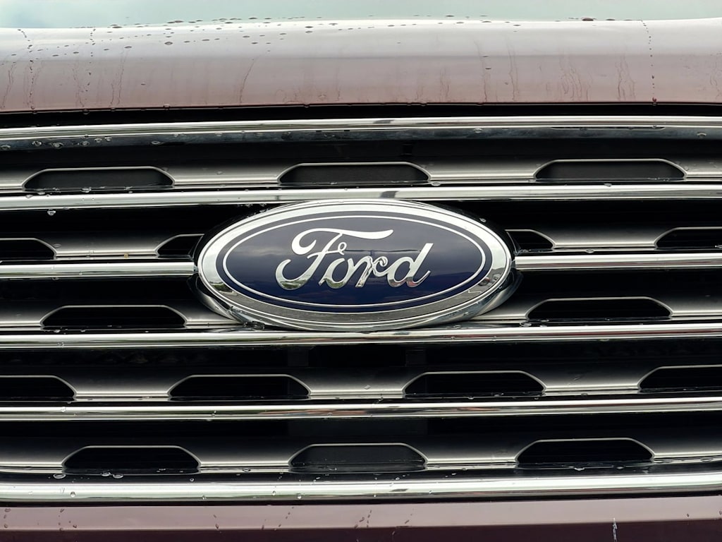 Thumbnail: 2020 Ford Edge - 6
