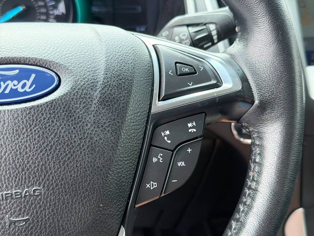 Thumbnail: 2020 Ford Edge - 31