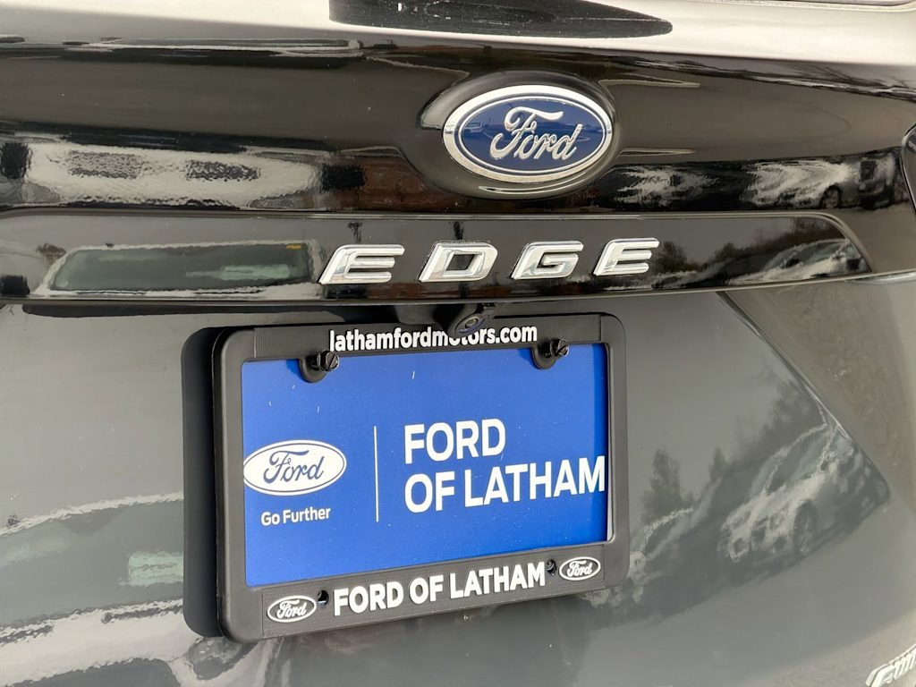 Thumbnail: 2021 Ford Edge - 26