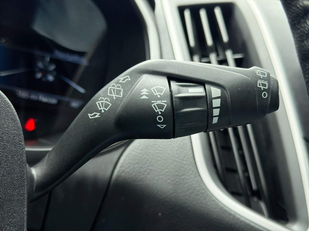 Thumbnail: 2021 Ford Edge - 14