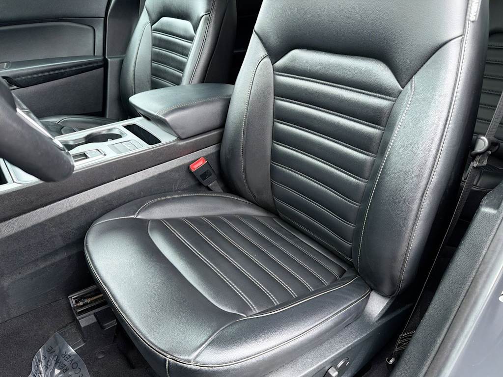 Thumbnail: 2021 Ford Edge - 9