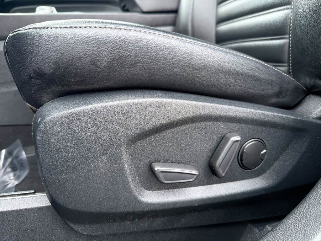 Thumbnail: 2021 Ford Edge - 27