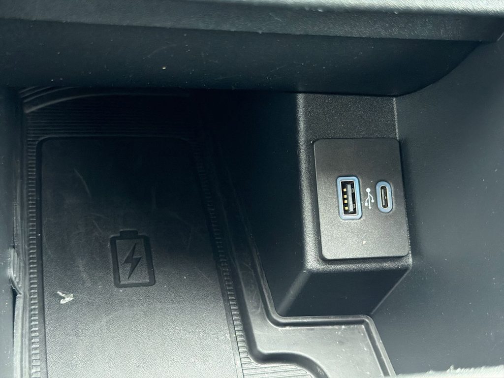 Thumbnail: 2021 Ford Edge - 36