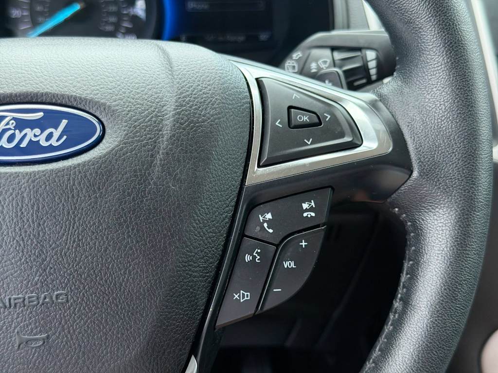 Thumbnail: 2022 Ford Edge - 32