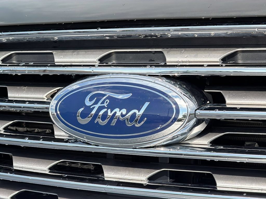 Thumbnail: 2022 Ford Edge - 6
