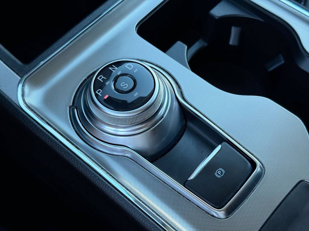 Thumbnail: 2022 Ford Edge - 37
