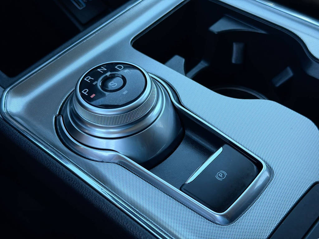 Thumbnail: 2022 Ford Edge - 13