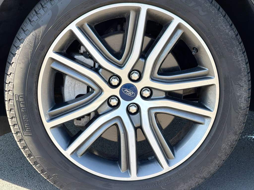 Thumbnail: 2022 Ford Edge - 5