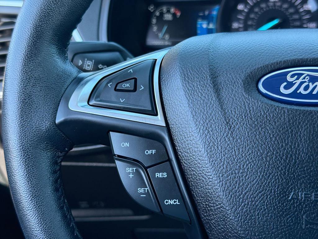 Thumbnail: 2022 Ford Edge - 30