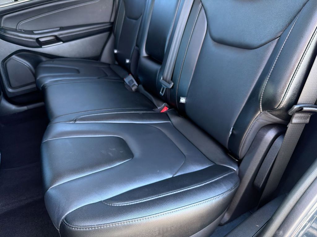 Thumbnail: 2022 Ford Edge - 10