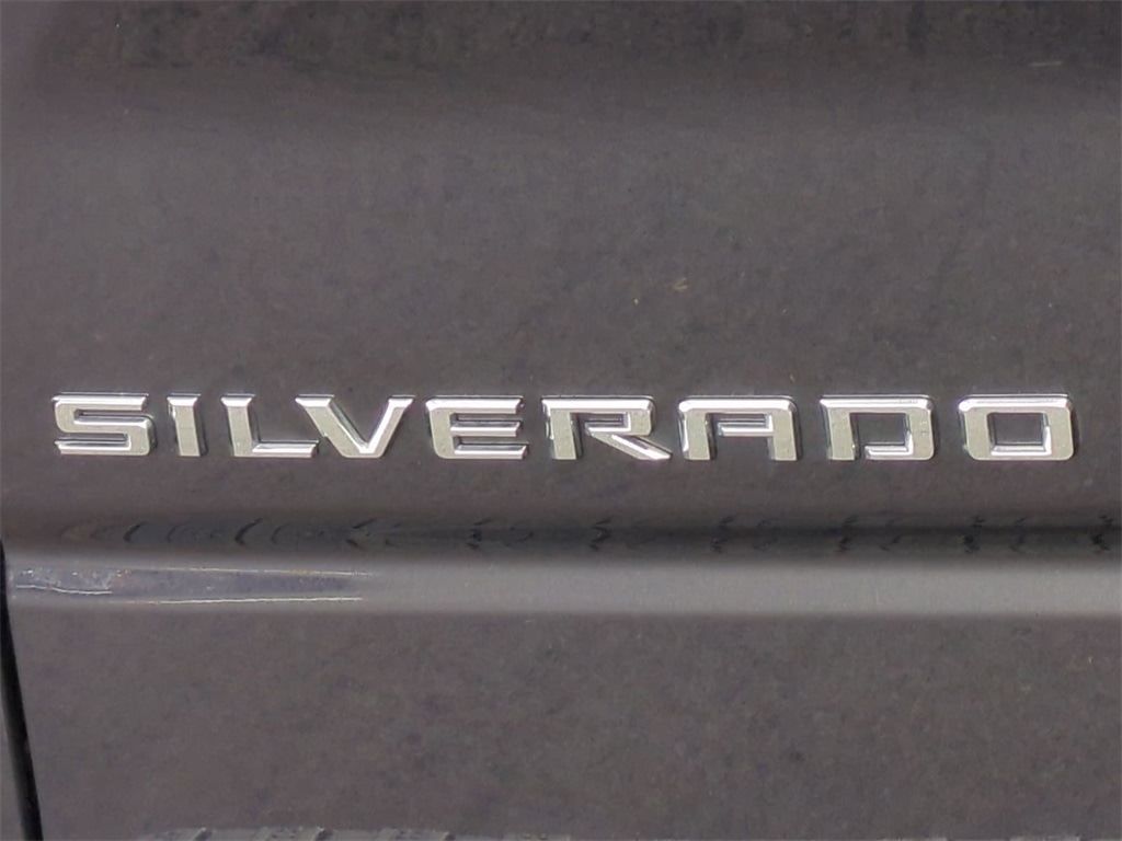 2023 Chevrolet Silverado 1500 RST 25