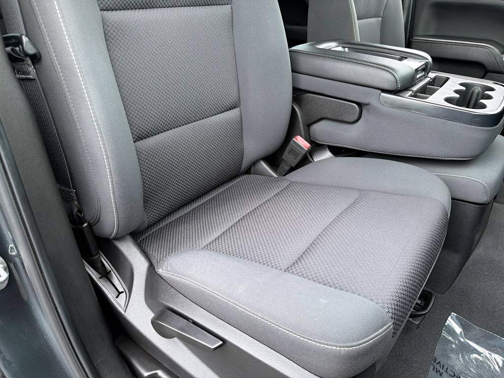 Thumbnail: 2019 Chevrolet Silverado 1500 - 30