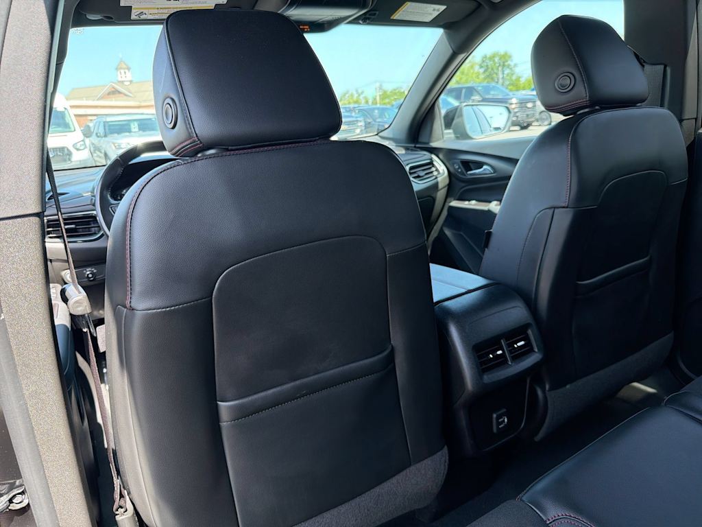 Thumbnail: 2022 Chevrolet Equinox - 18