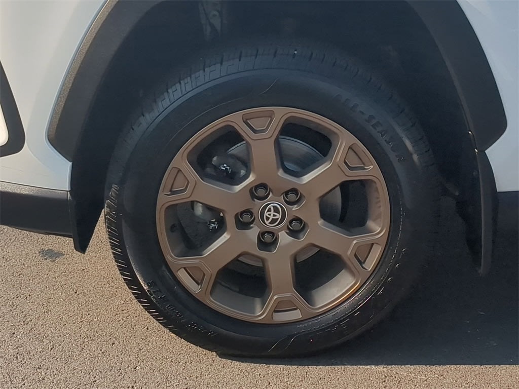 Thumbnail: 2023 Toyota RAV4 - 6
