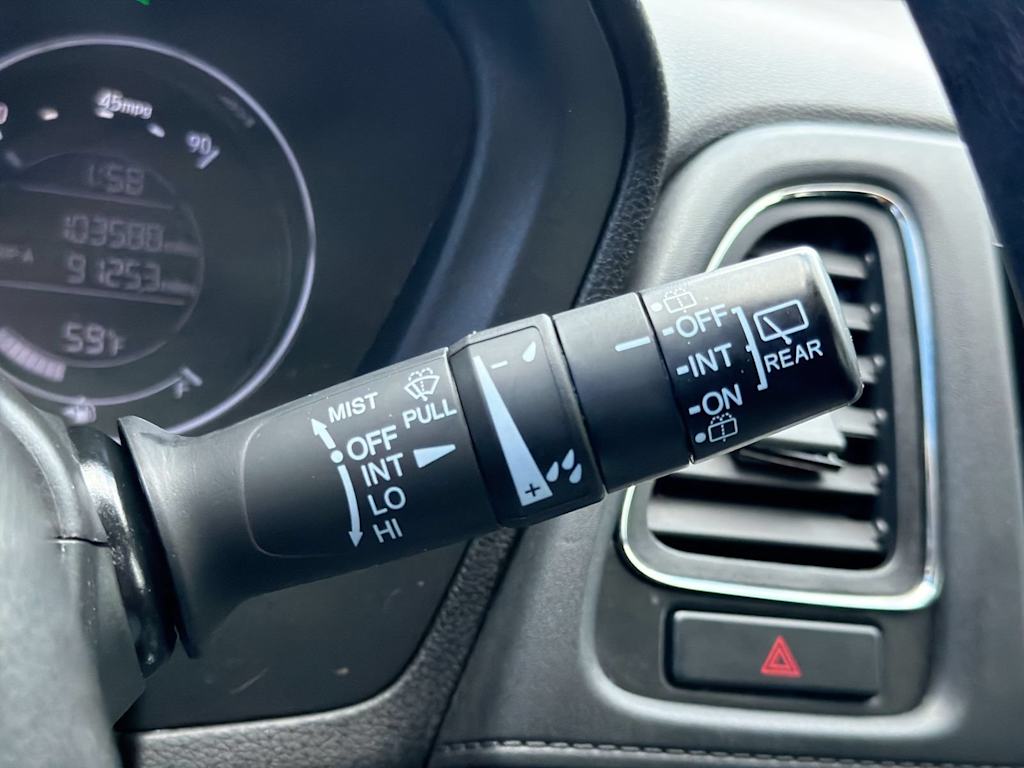 Thumbnail: 2016 Honda HR-V - 33