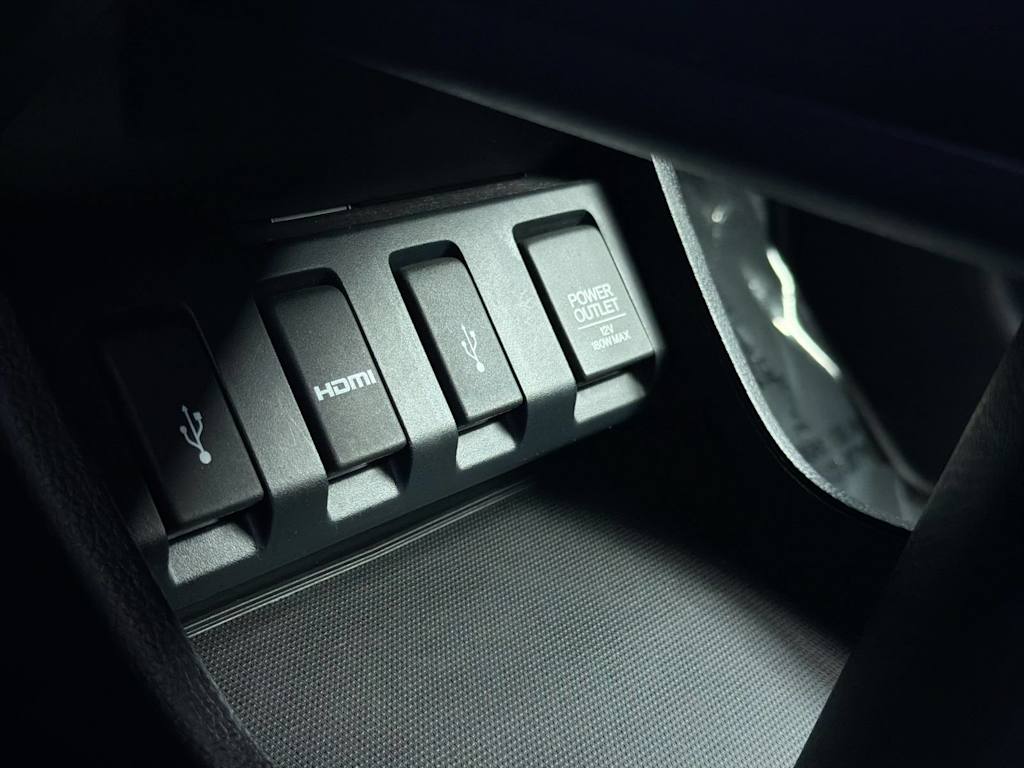 Thumbnail: 2016 Honda HR-V - 17