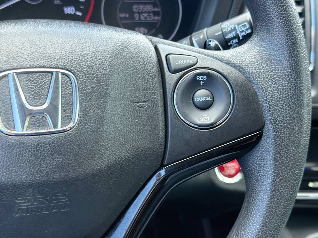 Thumbnail: 2016 Honda HR-V - 32