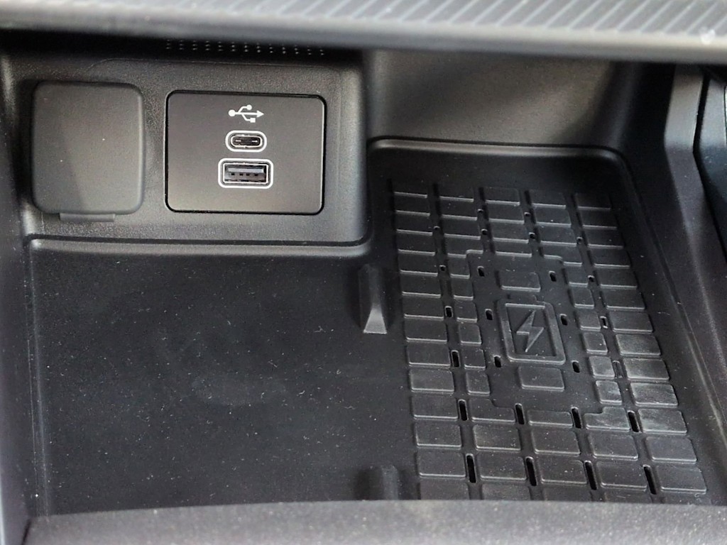 Thumbnail: 2025 Ford Bronco Sport - 17