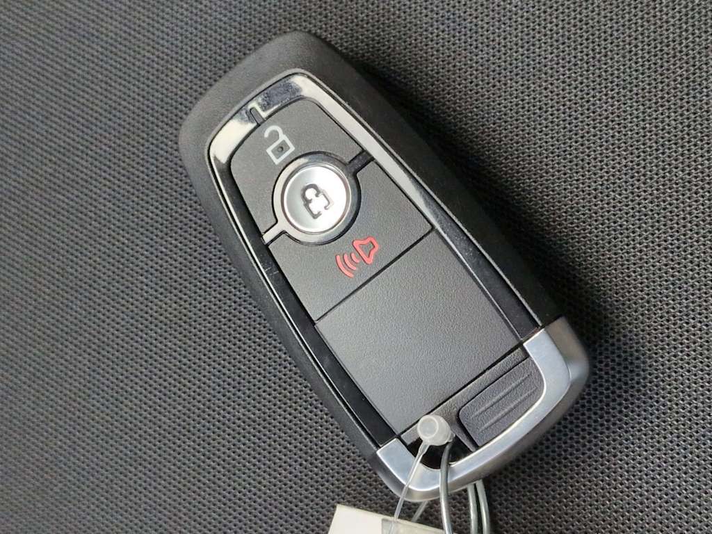 Thumbnail: 2025 Ford Bronco Sport - 17