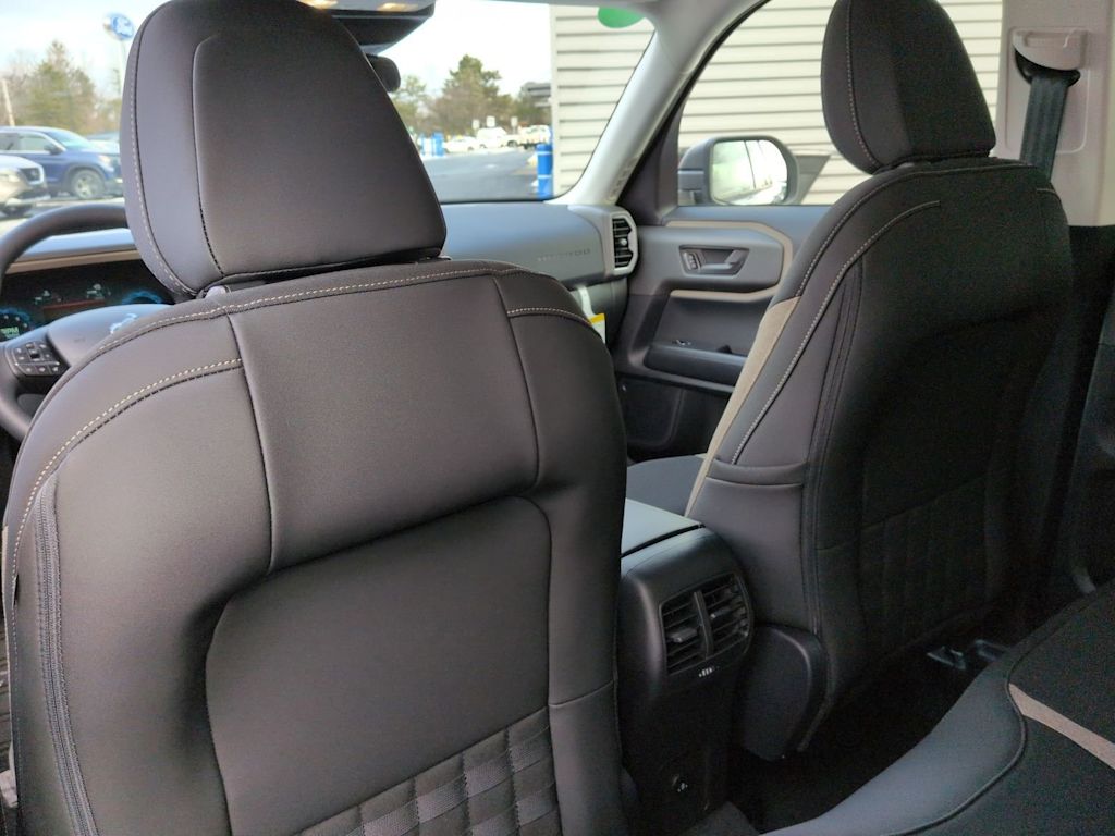 Thumbnail: 2025 Ford Bronco Sport - 11