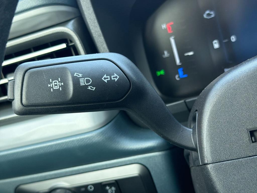 Thumbnail: 2025 Ford Maverick - 31