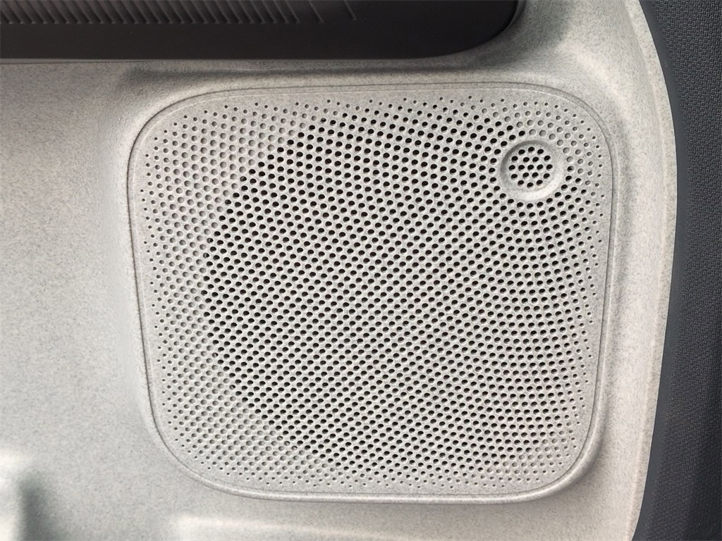 Thumbnail: 2025 Ford Maverick - 17