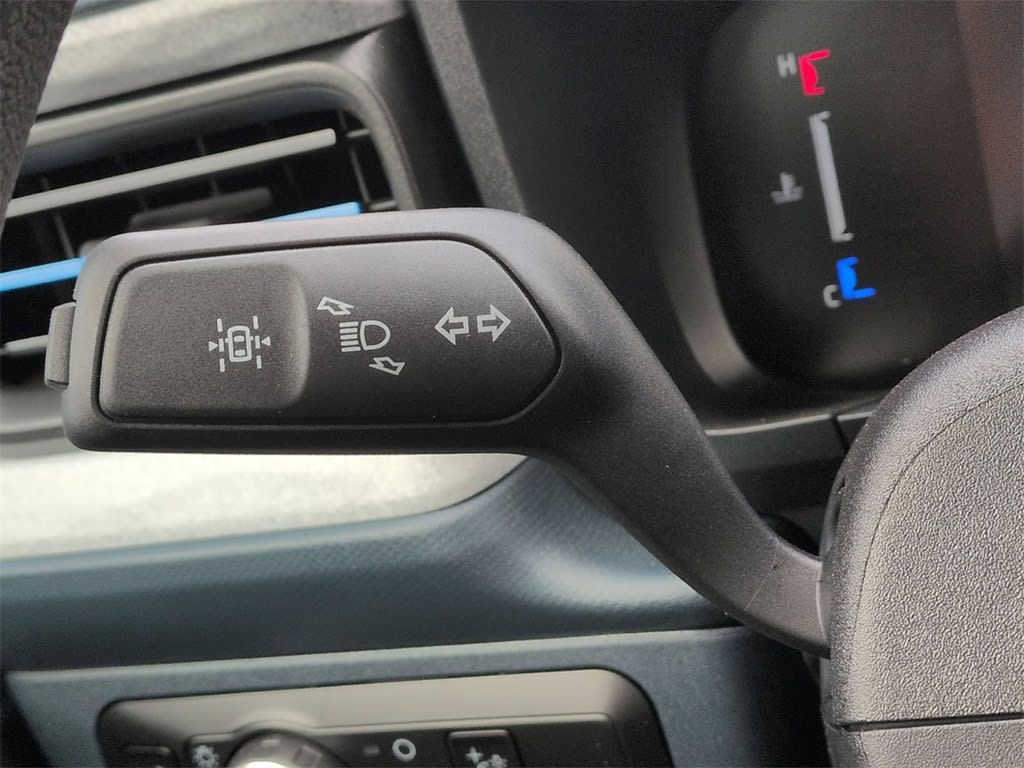 Thumbnail: 2025 Ford Maverick - 31