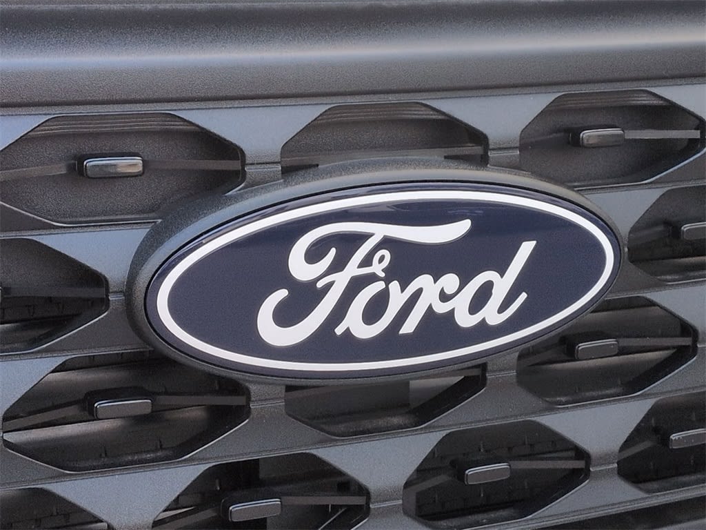 Thumbnail: 2025 Ford Maverick - 6