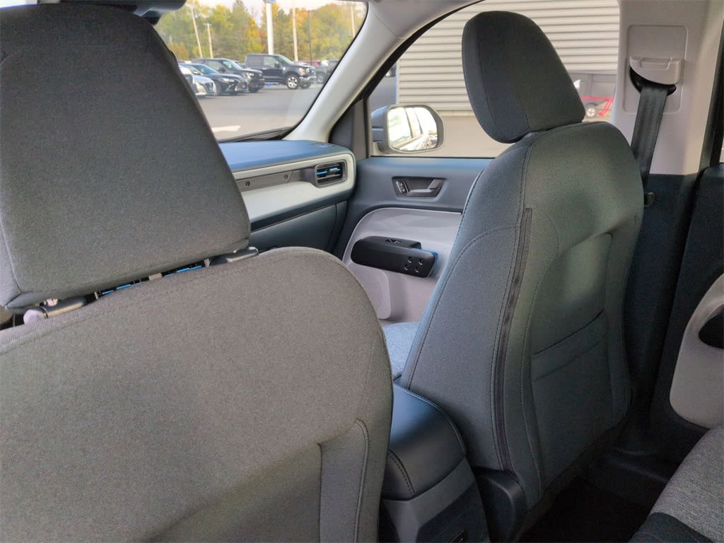 Thumbnail: 2025 Ford Maverick - 11