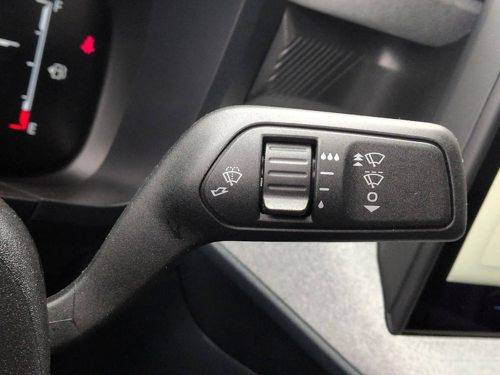 Thumbnail: 2025 Ford Maverick - 30