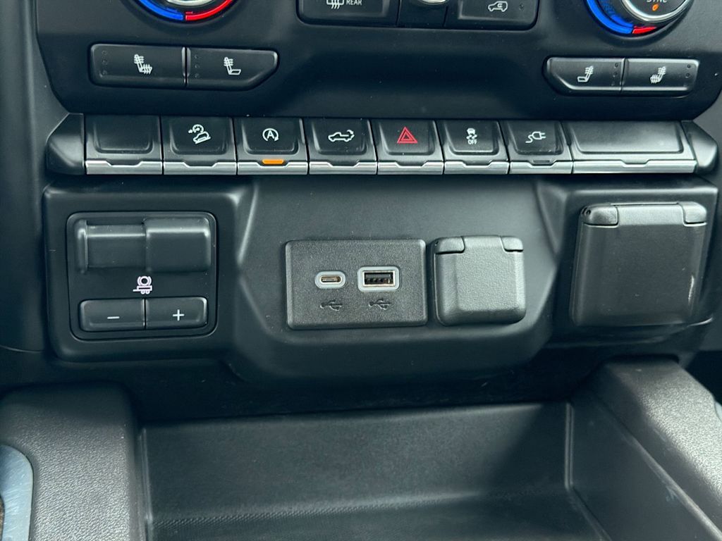 Thumbnail: 2021 Chevrolet Silverado 1500 - 34