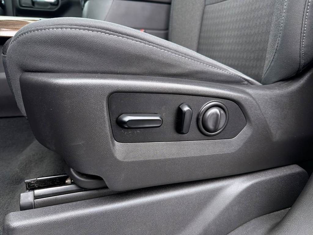 Thumbnail: 2021 Chevrolet Silverado 1500 - 27