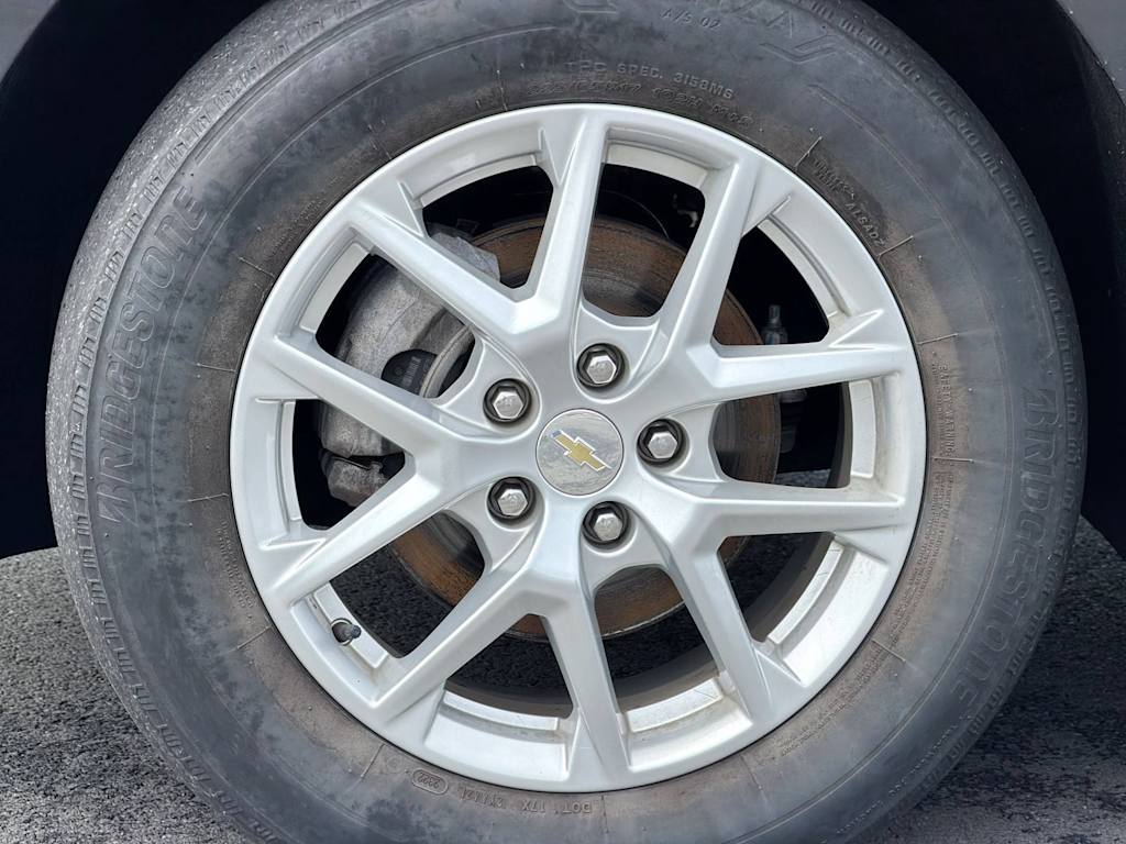 Thumbnail: 2022 Chevrolet Equinox - 6