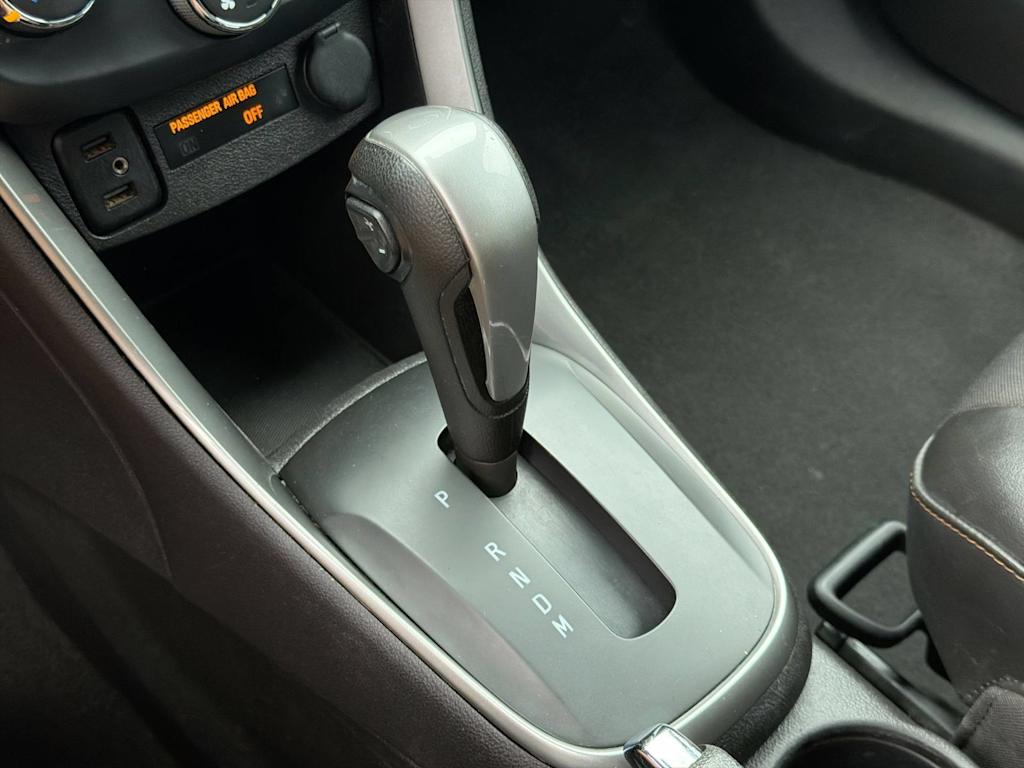 Thumbnail: 2017 Chevrolet Trax - 36