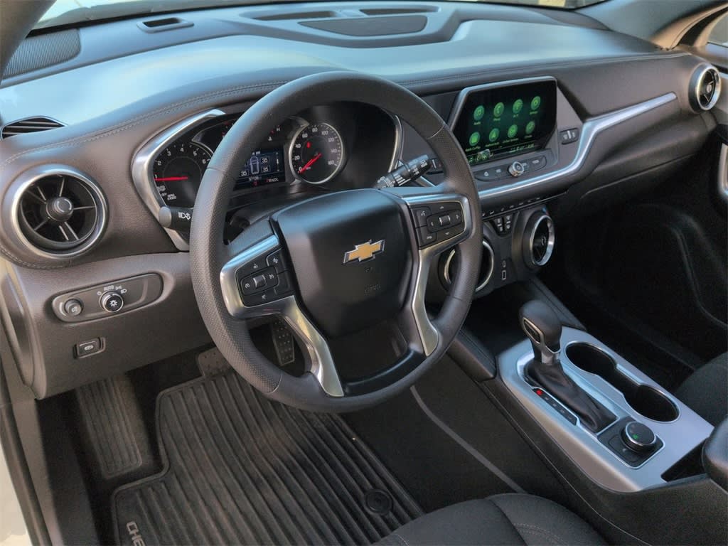 Thumbnail: 2022 Chevrolet Blazer - 2