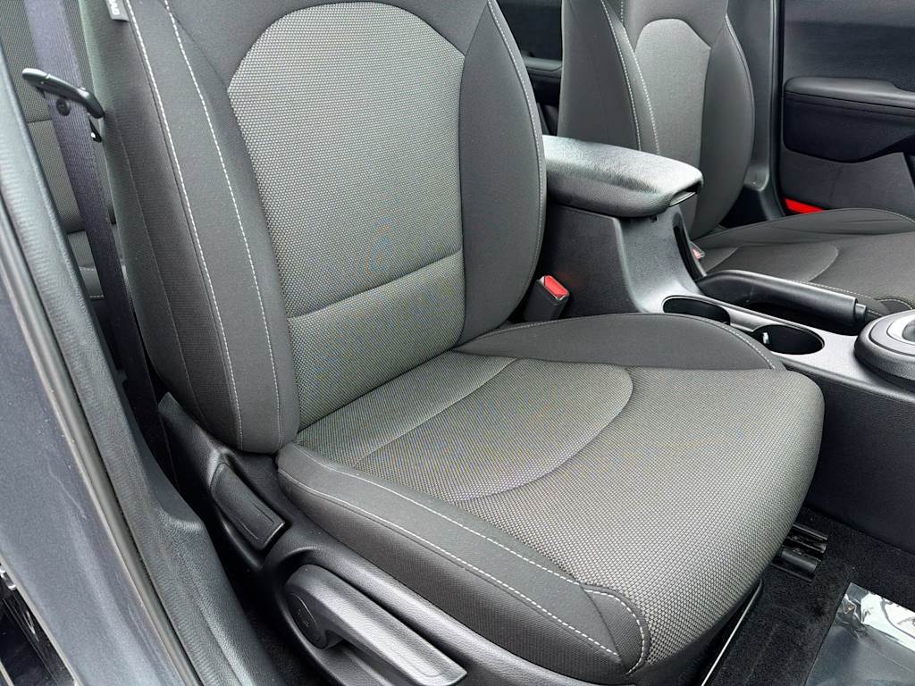 Thumbnail: 2023 Kia Forte - 27