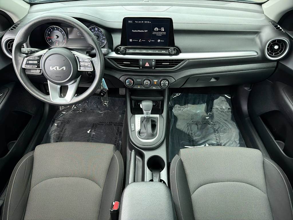Thumbnail: 2023 Kia Forte - 9