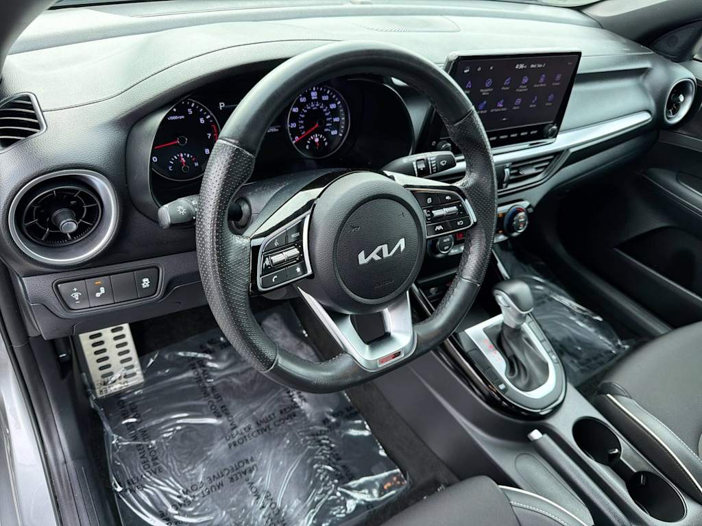 Thumbnail: 2023 Kia Forte - 2