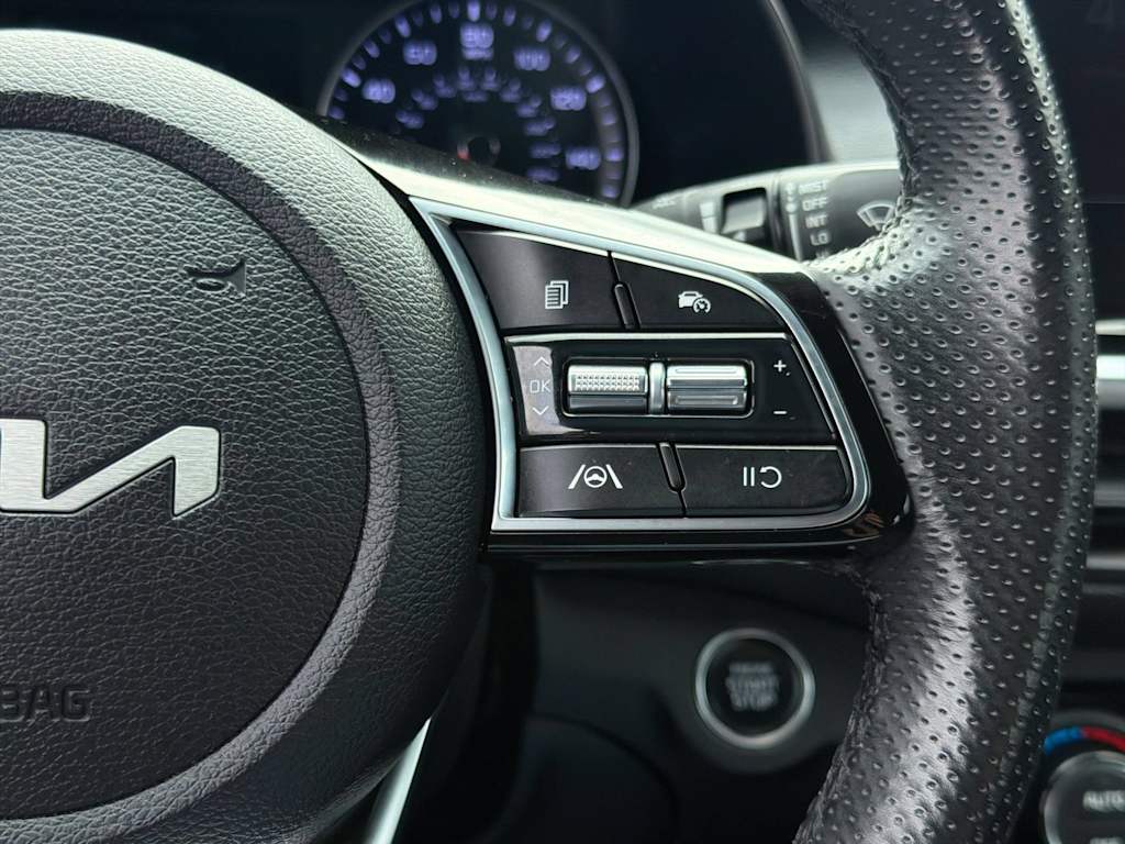 Thumbnail: 2023 Kia Forte - 31